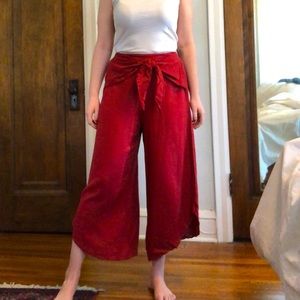 Magenta wide leg Everly pants, size Small